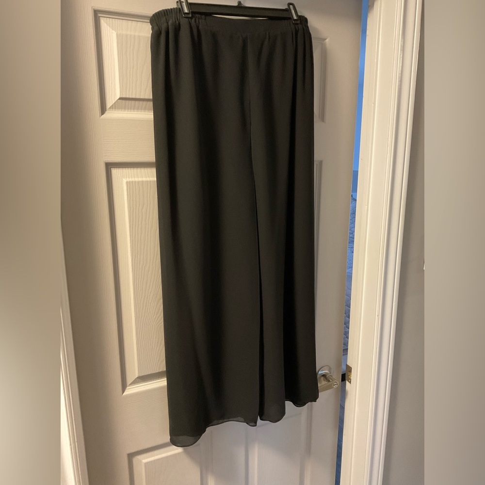 Black palazzo pants
